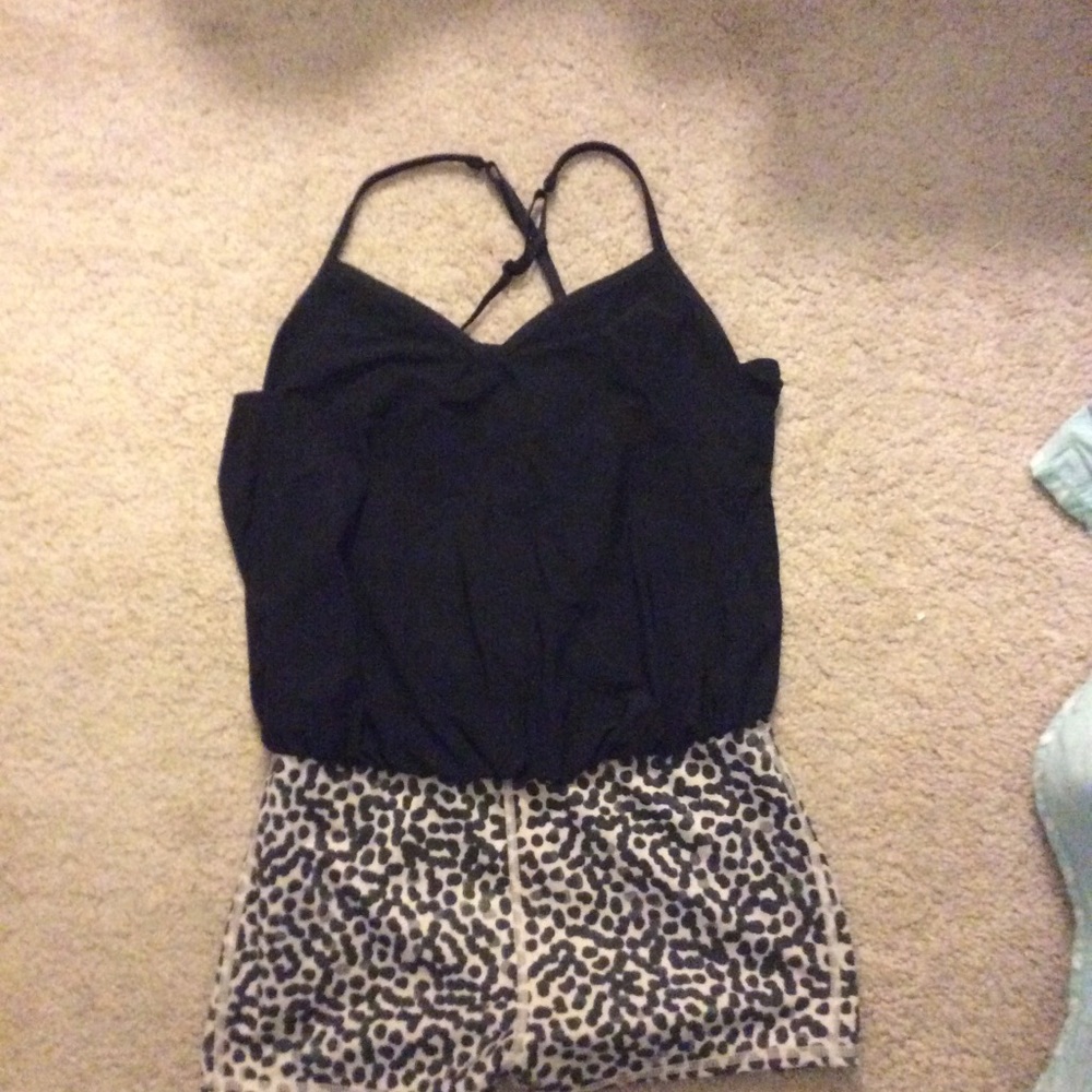 EUC lululemon leotard